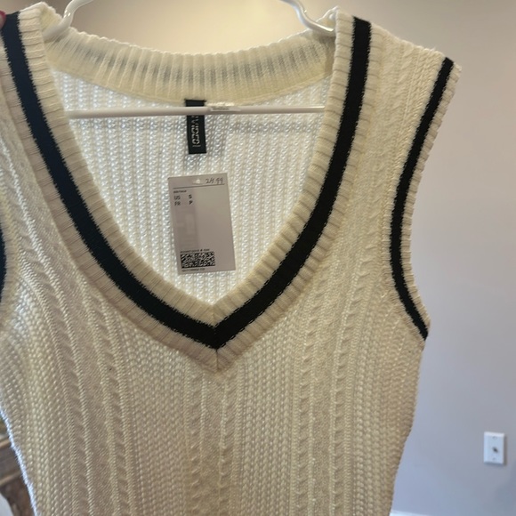 Sweater Dress - Picture 1 of 3